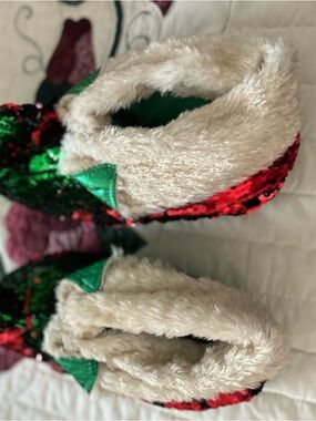 Holiday Sequin and Faux Fur Slippers - Red & Green